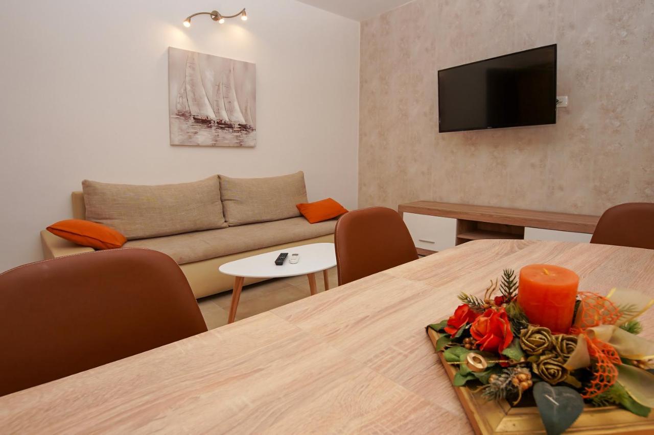 Apartment Ajdukovic Vodice Kültér fotó