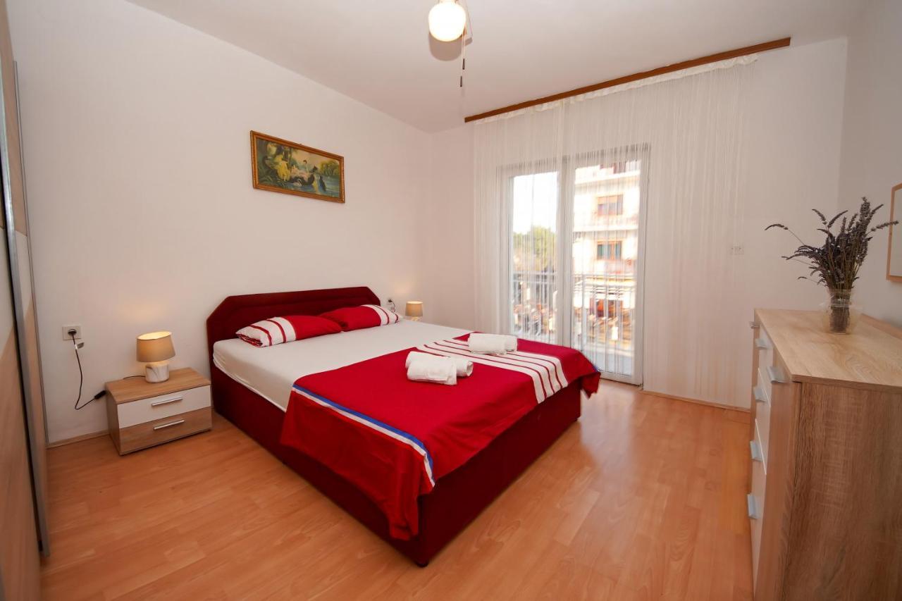 Apartment Ajdukovic Vodice Kültér fotó